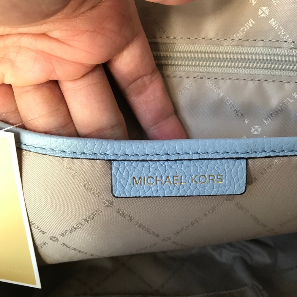 🌼Michael Kors backpack - Picture 11 of 12
